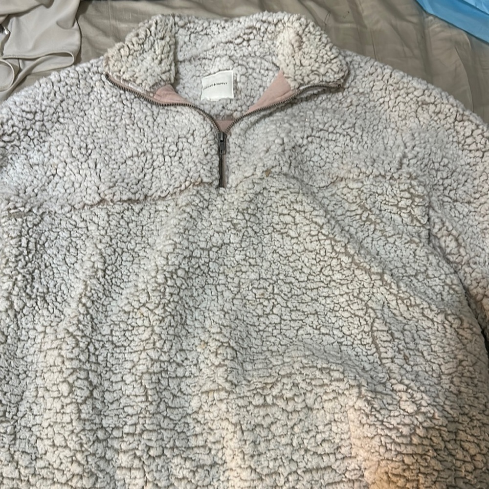 Thread and supply fluffy quarter zip